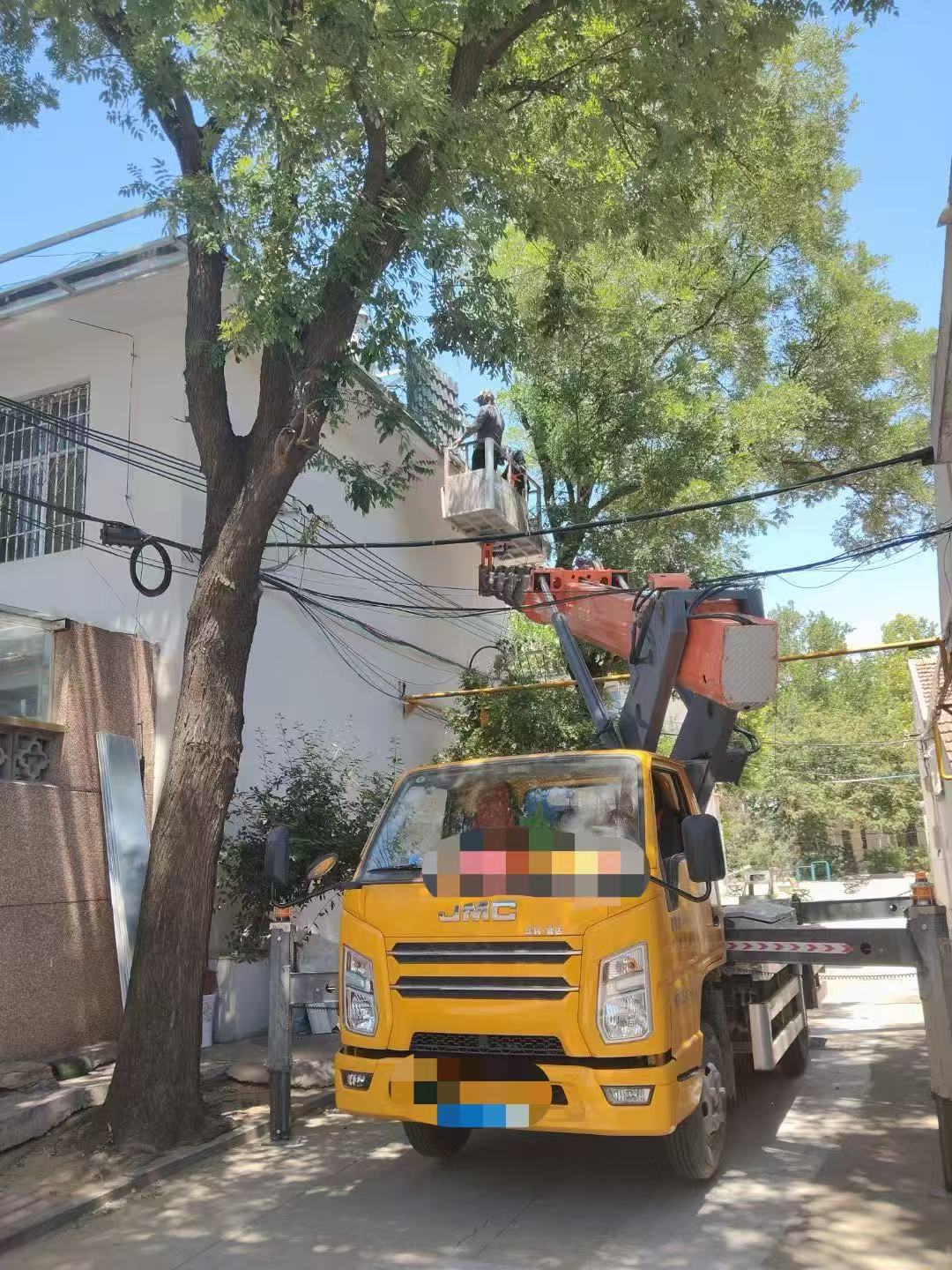 巫溪县高空作业车能吊装重物吗？最大承载多少公斤？